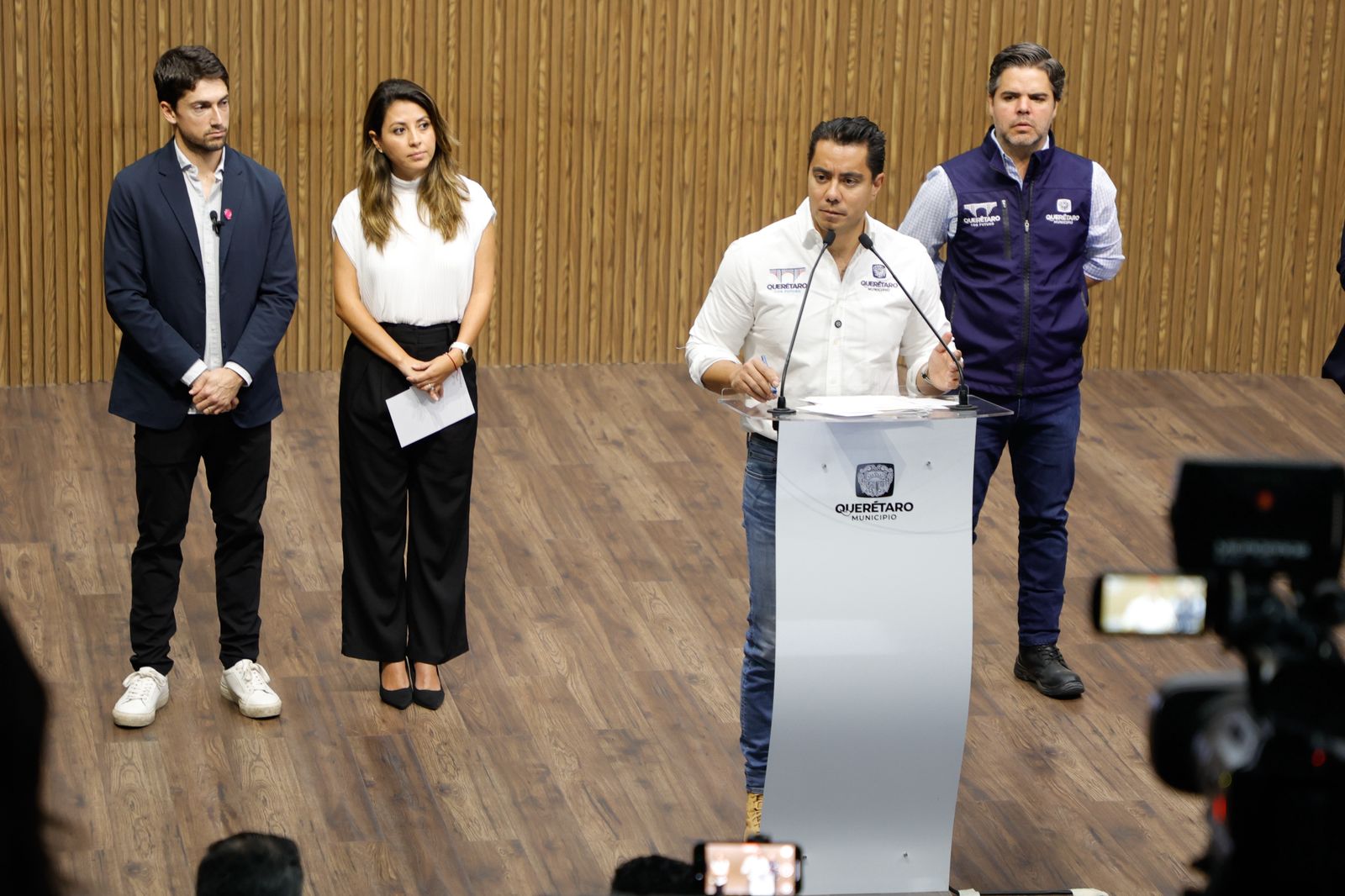 Imagen de Presenta Felifer Macías actividades por Día de Muertos en la capital Queretana 3