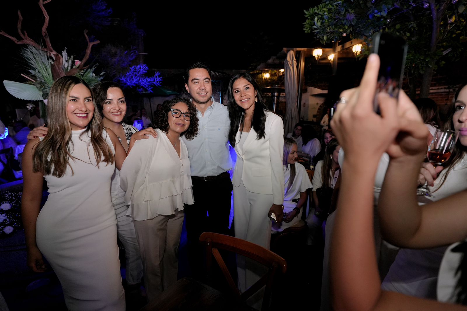 WhatsApp Image 2025-10-23 at 9.58.55 PM Imagen de Asiste Felifer Macías al segundo aniversario de Entrelazados Querétaro 3