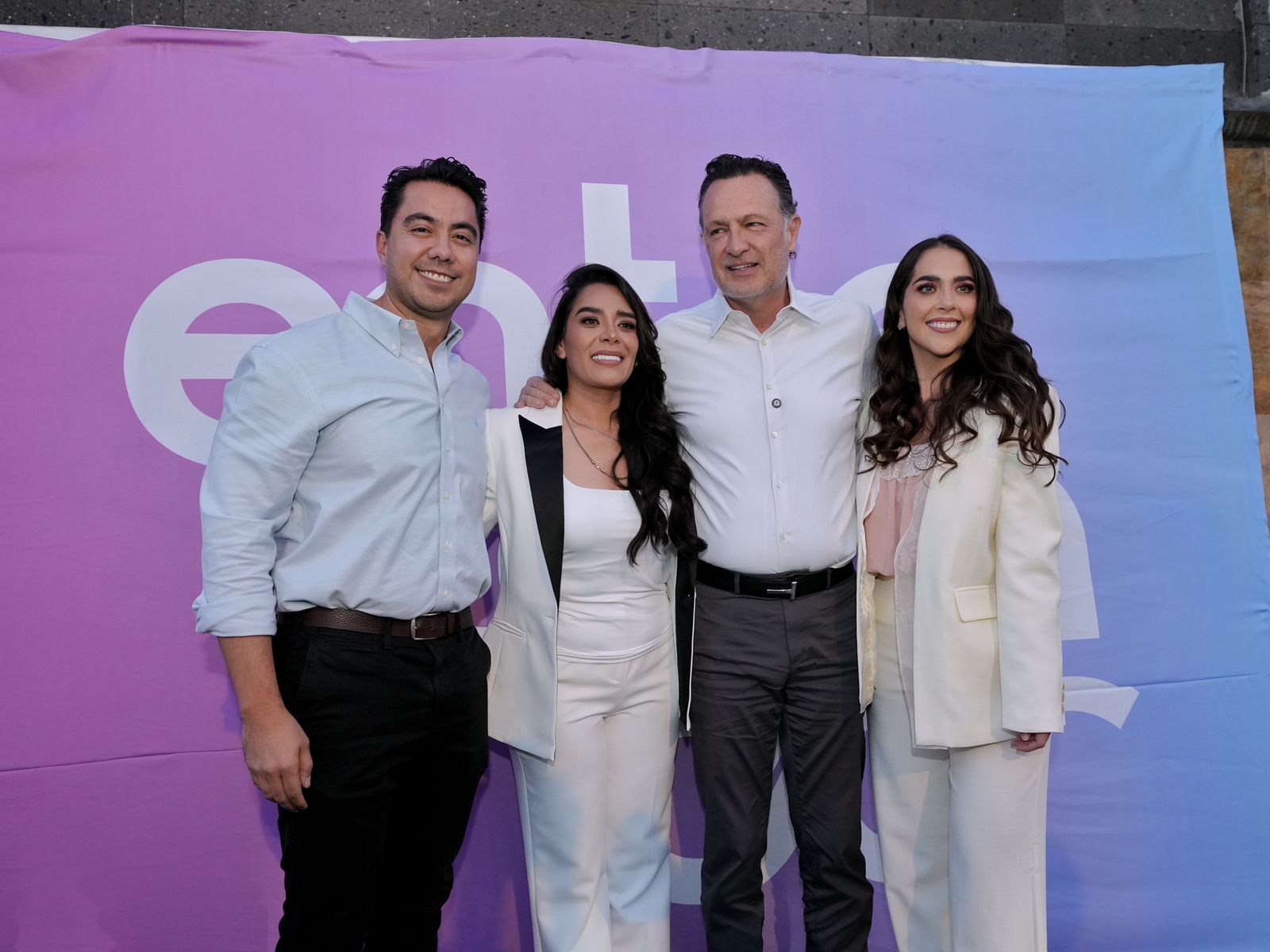 Imagen de Asiste Felifer Macías al segundo aniversario de Entrelazados Querétaro 9