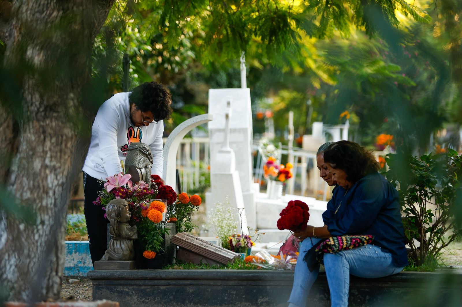Imagen de Saldo blanco durante el operativo de Día de Muertos en panteones municipales 4
