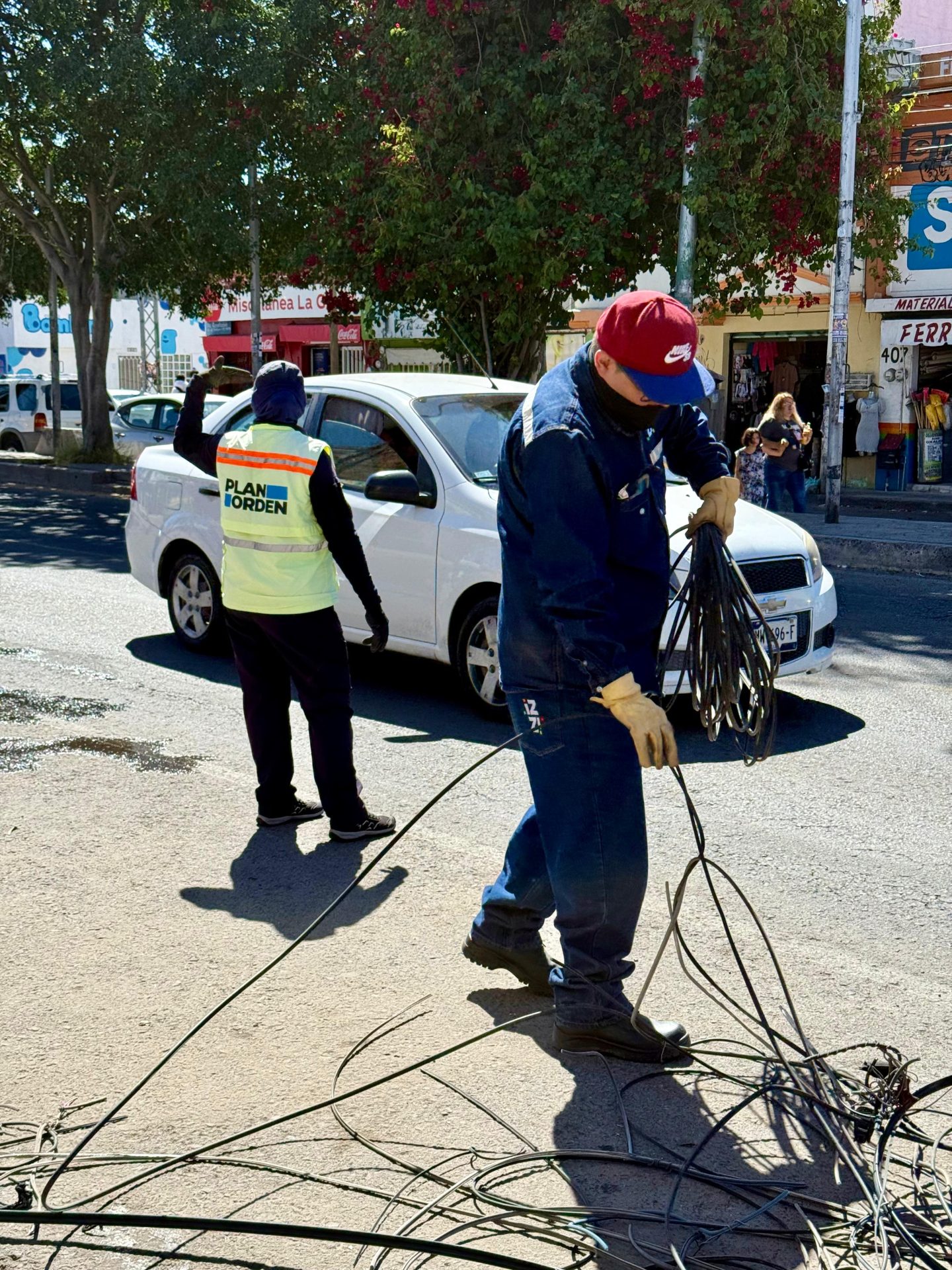 Imagen de Avanza a 96% meta de retiro de cableado en desuso hacia el cierre de año 3