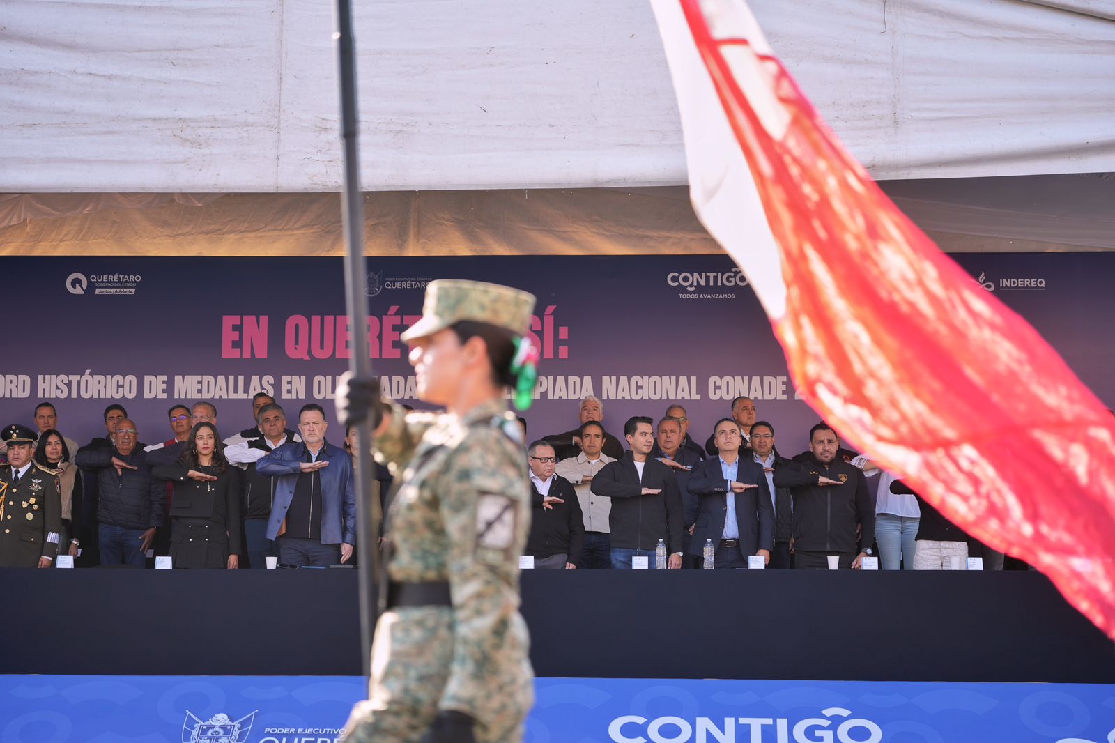 Imagen de Acude Felifer Macías al Desfile Cívico Deportivo Conmemorativo al CXV Aniversario de la Revolución Mexicana 1
