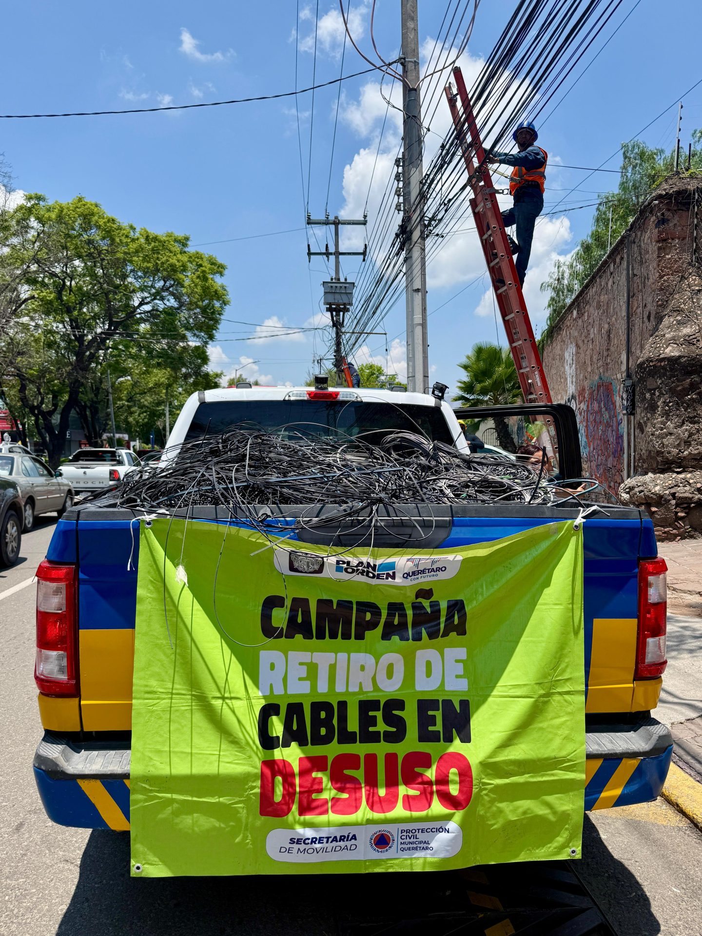 Imagen de Se supera la meta de retiro de cableado en desuso 4