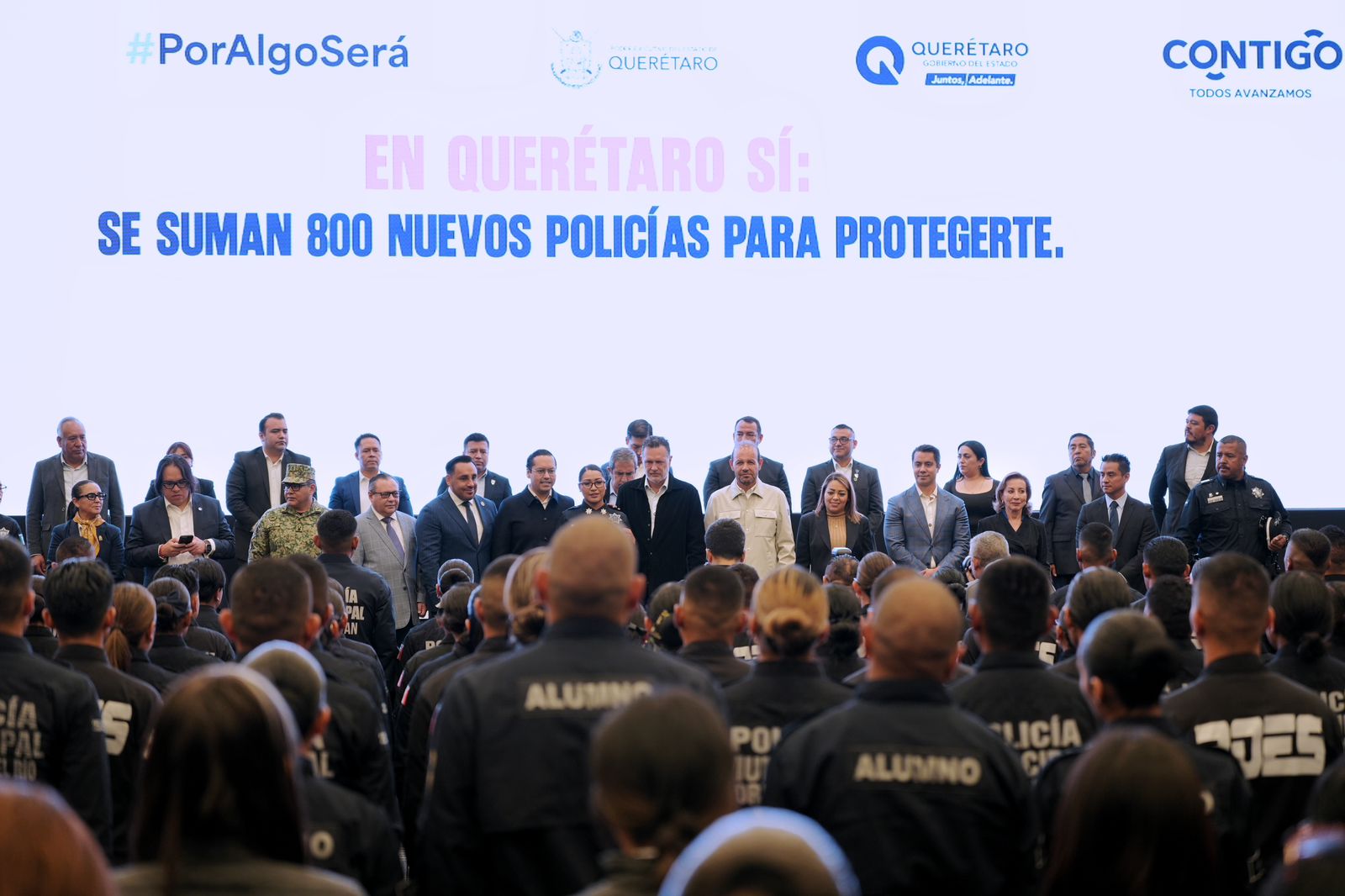WhatsApp Image 2025-12-15 at 10.04.31 PM Imagen de Asiste Felifer Macías a graduación de nuevos policías en Querétaro 3