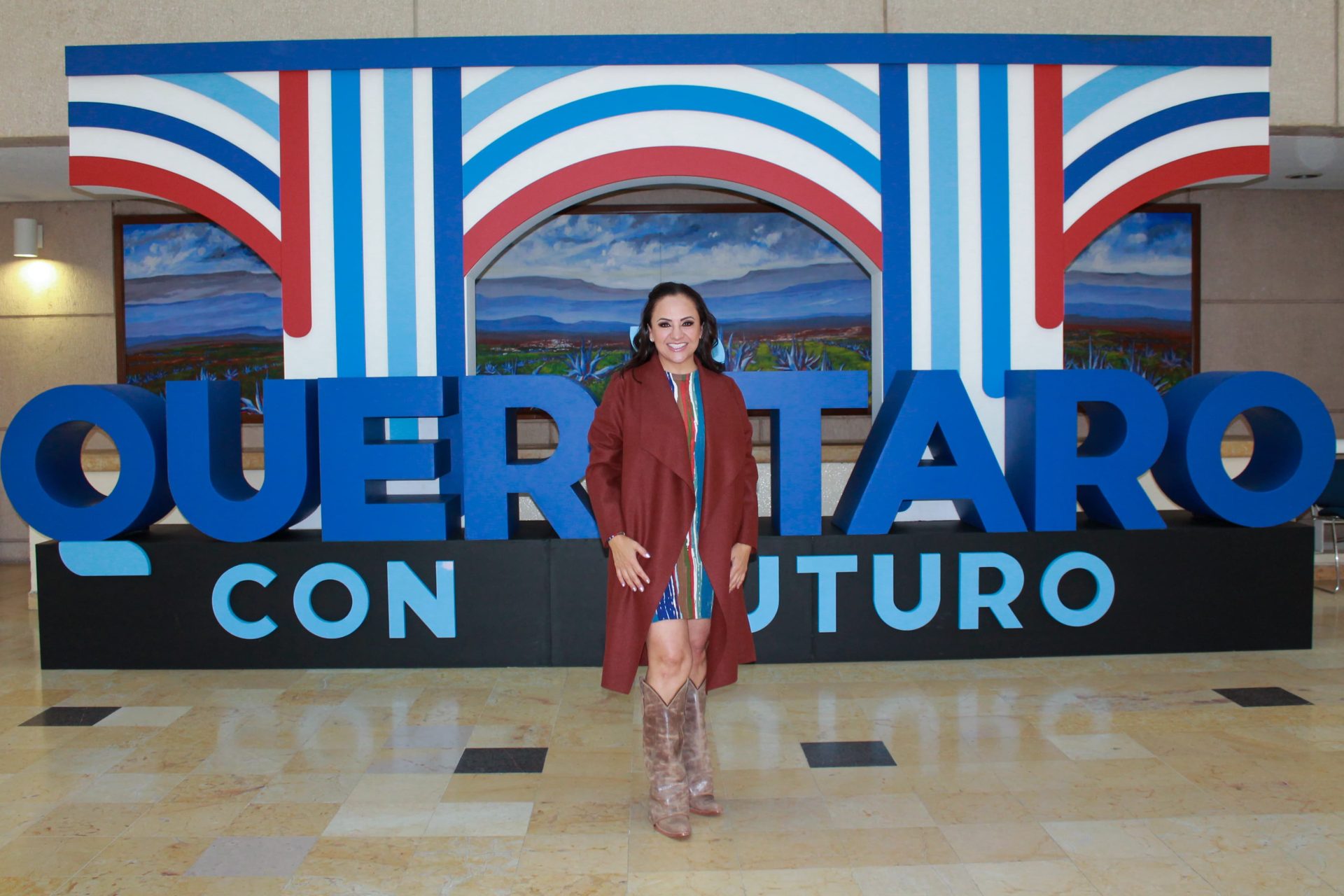 Imagen de Agradece Felifer Macías a Tania Ruiz Castro, su trabajo y entrega en el DIF Municipal 6