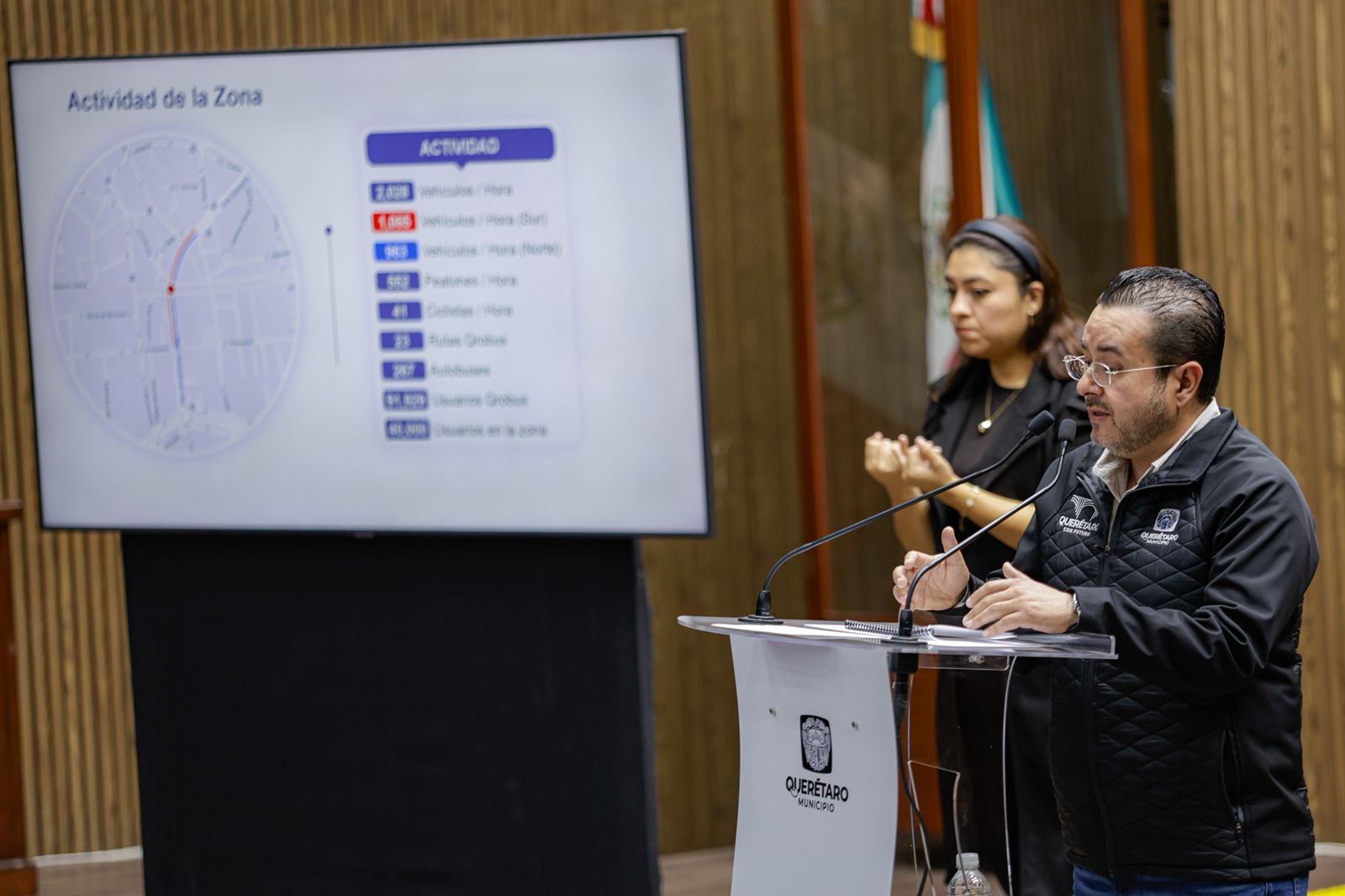 Imagen de Presenta Felifer Macías operativo para reducir afectaciones por inicio de la obra federal del Tren México–Querétaro 3