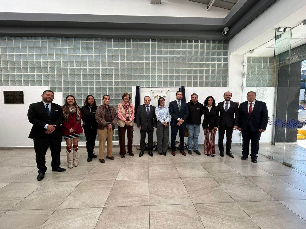 Imagen de Entrega Municipio de Querétaro Sello de Biodiversidad en Ciudad Judicial 14