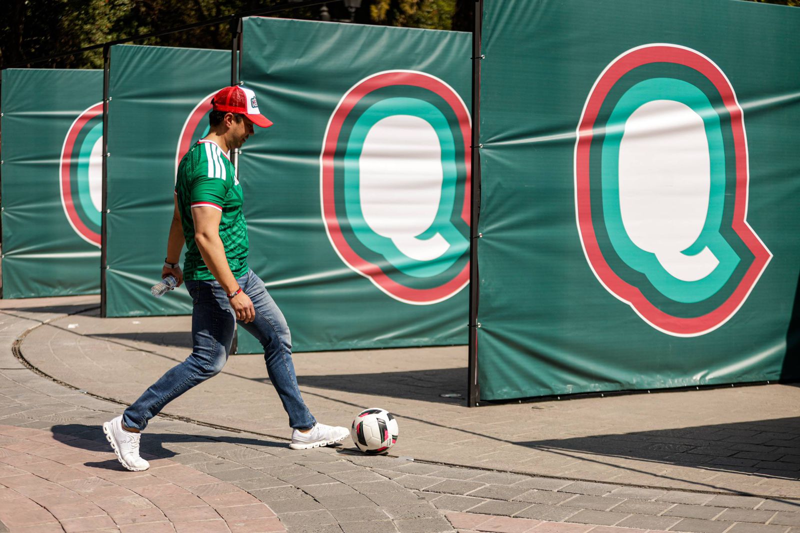 WhatsApp Image 2026-02-16 at 10.07.22 AM (1) Imagen de Acude Felifer Macias a activación en el marco del partido de fútbol México vs. Islandia 5