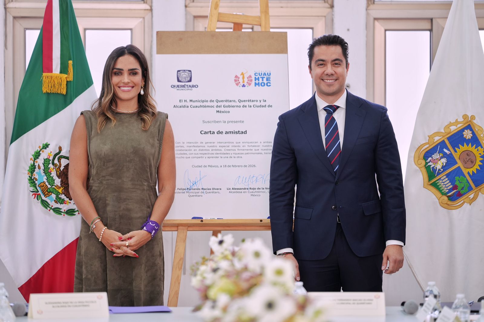 Imagen de Felifer Macías y Alessandra Rojo de la Vega firman acuerdo de amistad entre Querétaro y Cuauhtémoc 7
