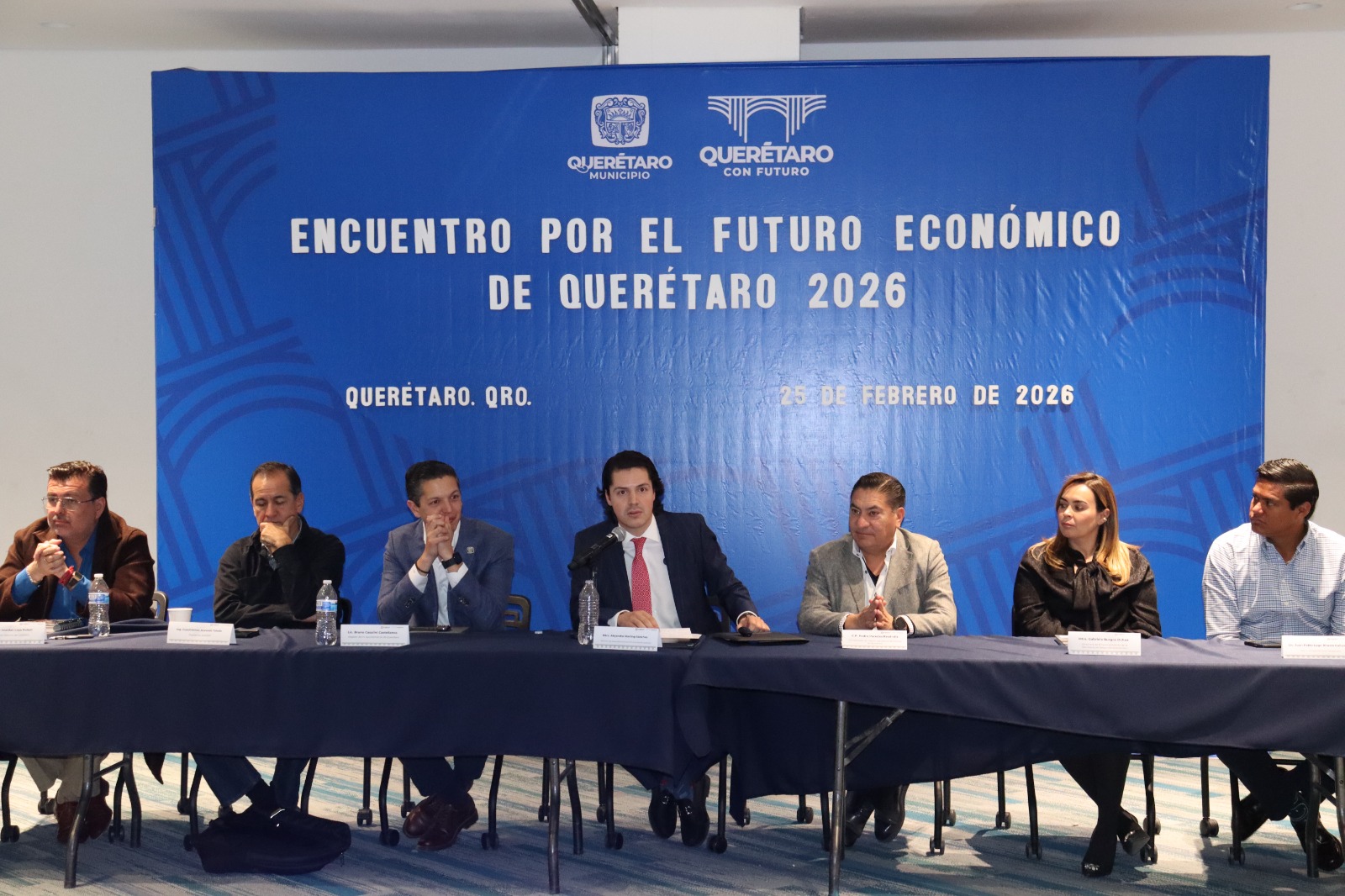 WhatsApp Image 2026-02-25 at 3.06.15 PM (4) Imagen de Municipio de Querétaro une a sectores productivos y académicos para fortalecer el desarrollo económico 2