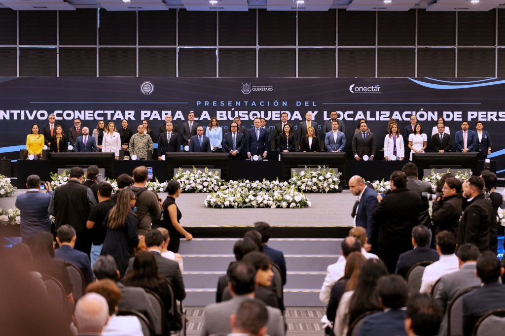 Imagen de Acude Felifer Macías a la presentación del distintivo “CONECTAR” para la Búsqueda y Localización de Personas 12