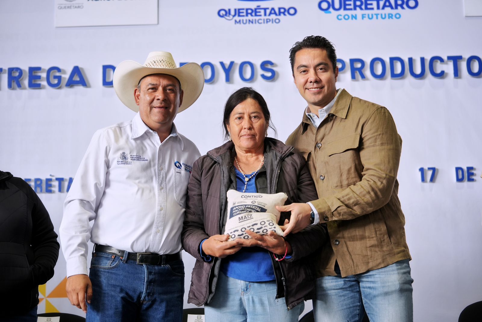 Imagen de Entrega Felifer Macías equipamiento del programa Municipalizado 4