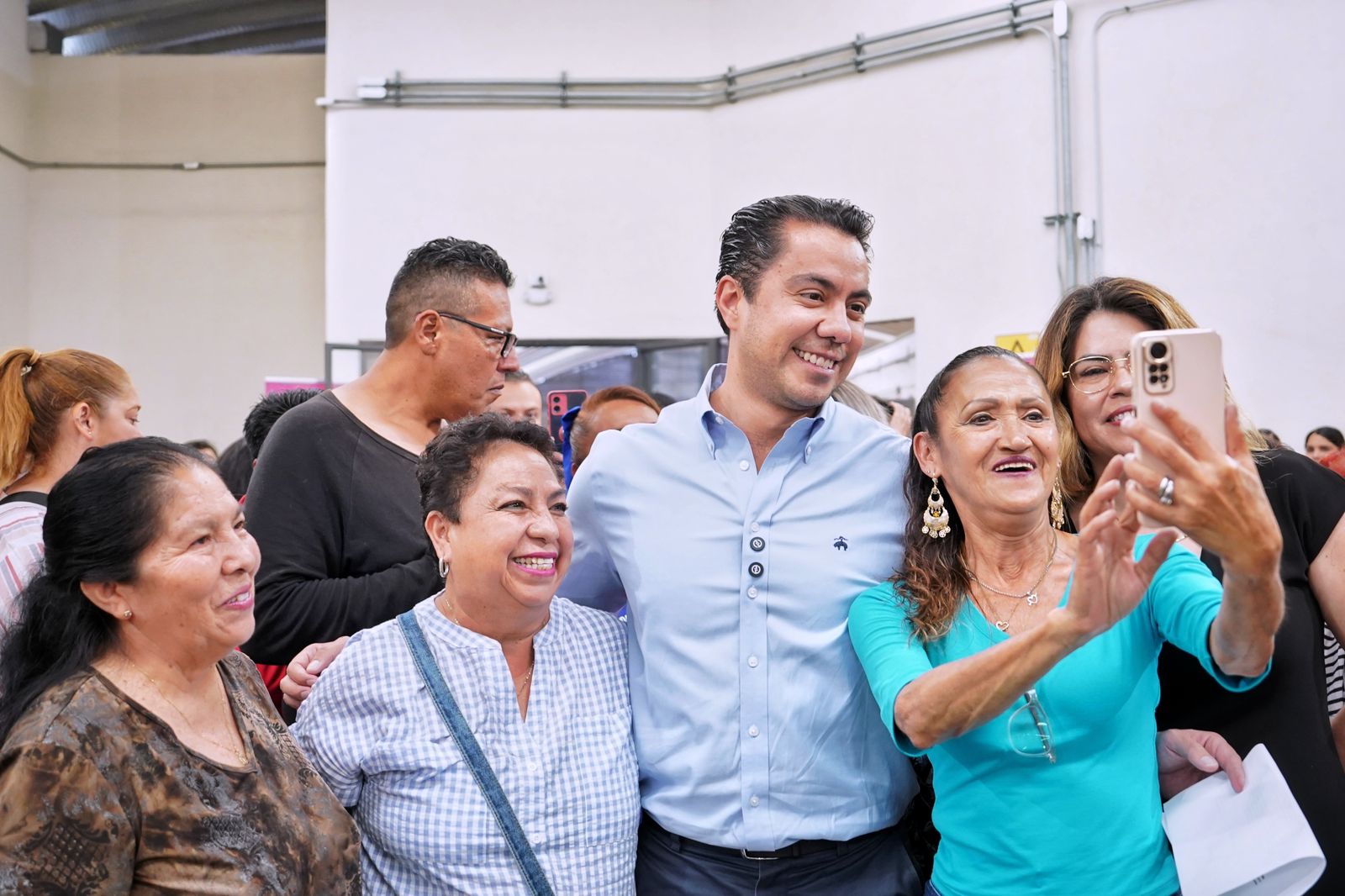Imagen de Fortalece Felifer Macías la autonomía de las mujeres con el Centro de Empoderamiento 6