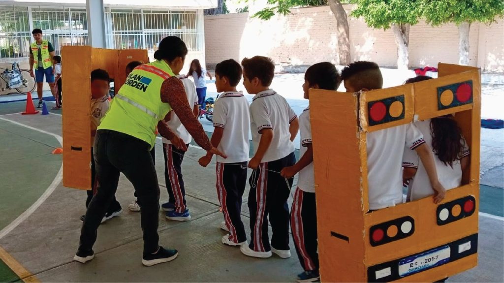 Imagen de Impulsa Felifer Macías la cultura de la movilidad 6