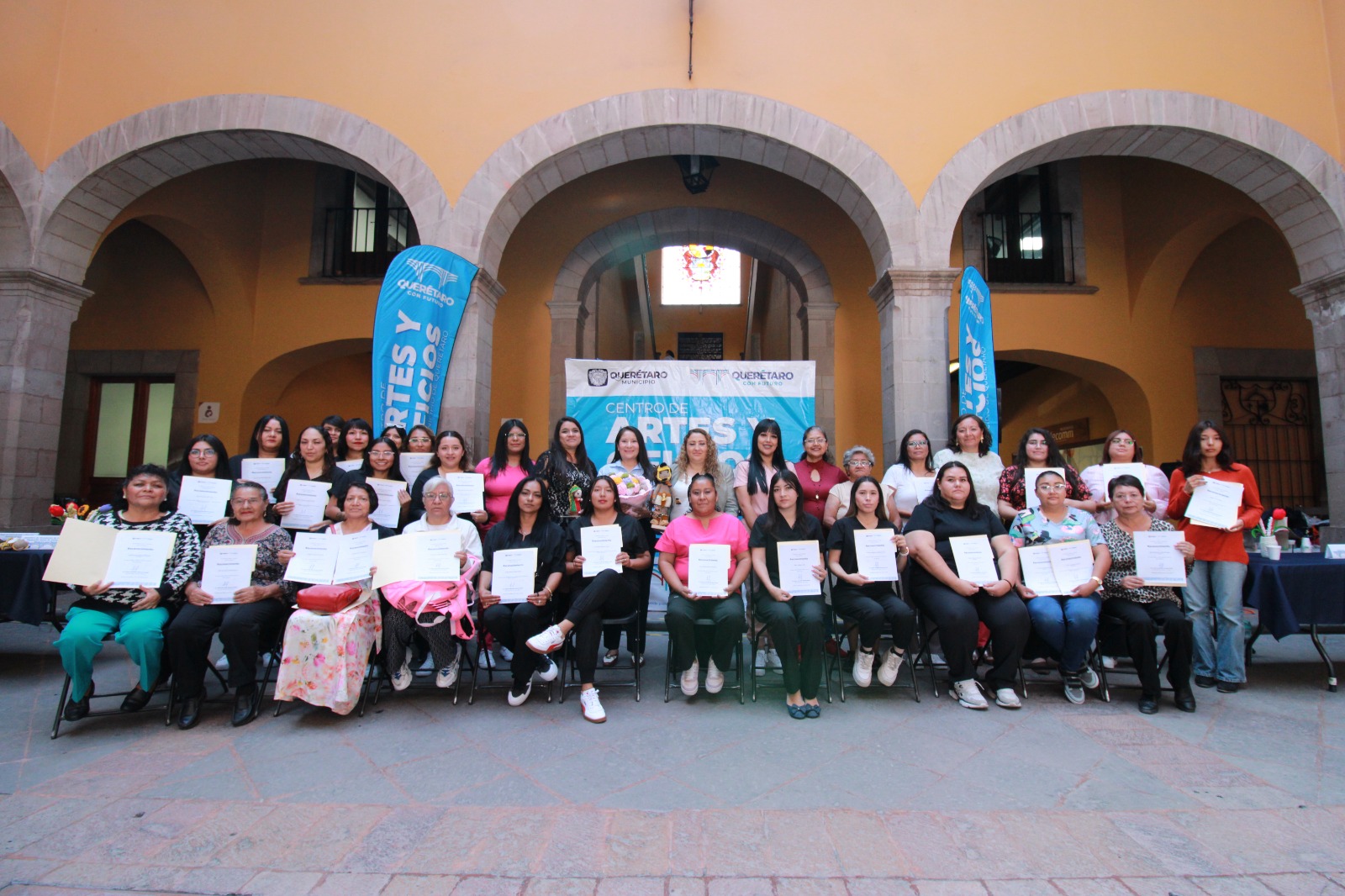 WhatsApp Image 2026-03-27 at 6.06.27 PM (2) Imagen de Impulsa Felifer Macías el autoempleo con el Centro de Artes y Oficios en el Municipio de Querétaro 3