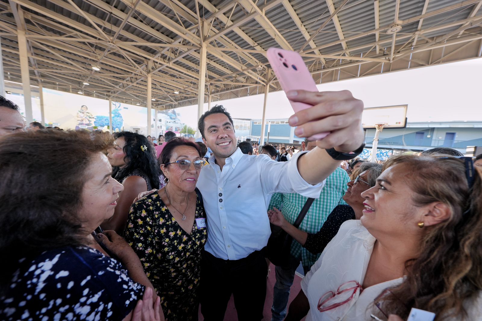 Imagen de Reconoce Felifer Macías a adultos mayores por su contribución a la sociedad queretana 10
