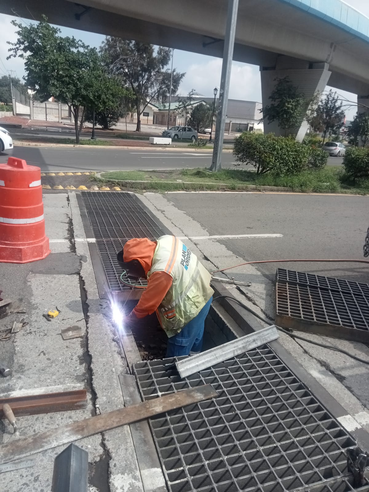WhatsApp Image 2026-03-30 at 10.34.54 AM (2) Imagen de Refuerza Felifer Macías el mantenimiento de vialidades durante el primer trimestre del 2026 2