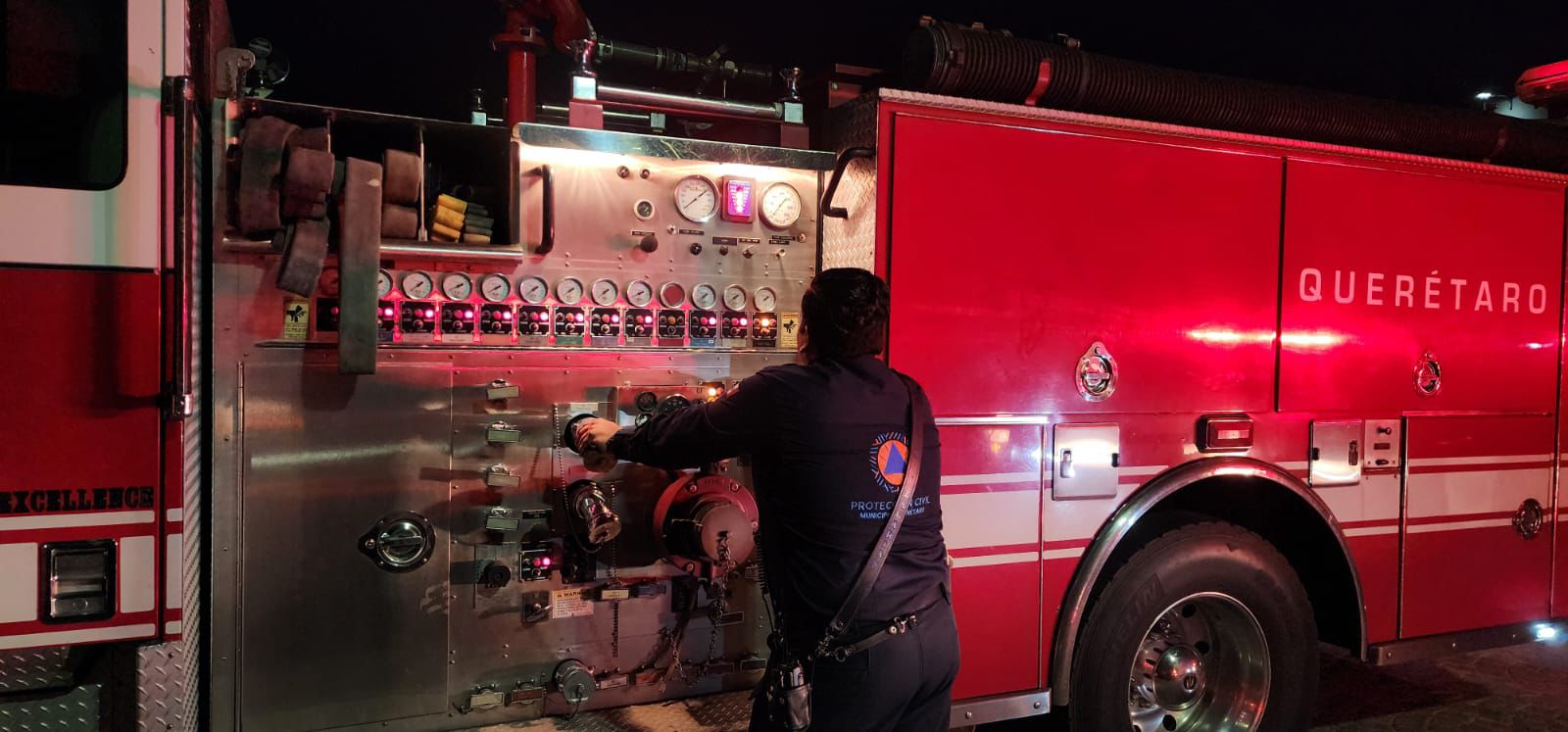 Imagen de Atiende Municipio de Querétaro incendio en Cerro Colorado 5