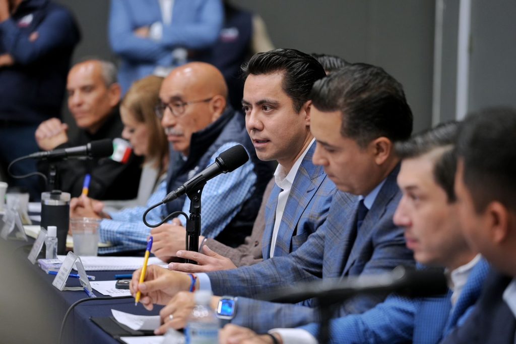 Imagen de Firma Felifer Macías Convenio de Regularización de Negociaciones Comerciales 14