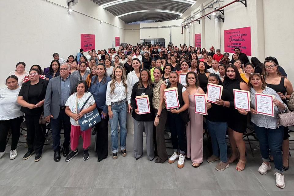 Imagen de Municipio de Querétaro celebra la graduación de la segunda generación de mujeres del Centro de Empoderamiento 22