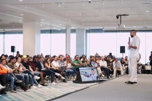 Imagen de Participa Felifer Macías en el primer Congreso de Movilidad y Tecnología 7