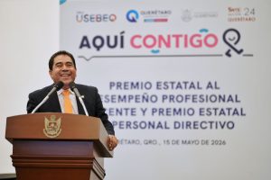 Imagen de Reconoce Felifer Macías la labor de los maestros para formar mejores generaciones 46