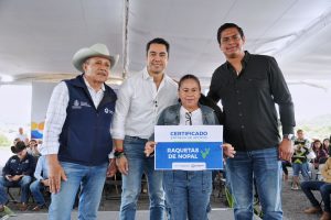 Imagen de Copia de Trabajamos para que el progreso y futuro de Querétaro llegue a todos los habitantes: Felifer Macías 22