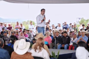 Imagen de Copia de Trabajamos para que el progreso y futuro de Querétaro llegue a todos los habitantes: Felifer Macías 24