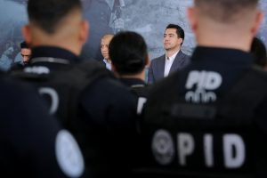 Imagen de Asiste Felifer Macías a la toma de protesta, entrega de obras y equipamiento para el fortalecimiento de la Policía de Investigación del Delito 39