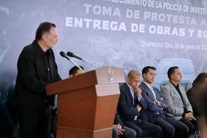 Imagen de Asiste Felifer Macías a la toma de protesta, entrega de obras y equipamiento para el fortalecimiento de la Policía de Investigación del Delito 41