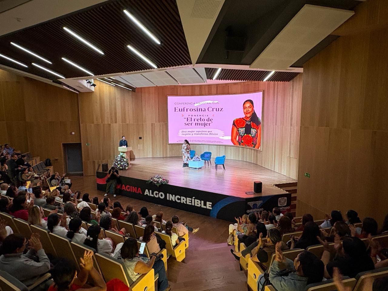 Imagen de Presenta Municipio de Querétaro la conferencia magistral impartida por Eufrosina Cruz: El Reto de Ser Mujer 2