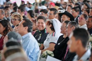 Imagen de Vivimos en la mejor ciudad de este país y así con familias fuertes, con matrimonios fuertes seguiremos construyéndola: Felifer Macías 8