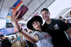 Imagen de Más de 16 mil personas disfrutan del MéxicQ Zona Fest, junto a Felifer Macías 15