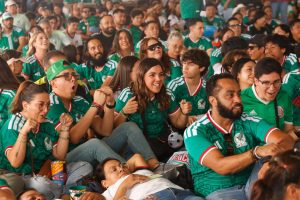 Imagen de El MéxicQ Zona Fest mantiene el ambiente mundialista y supera los 100 mil asistentes 21