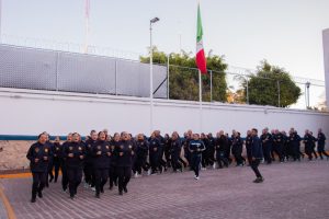 Imagen de Egresan 97 nuevos policías y agentes de seguridad de la SSPMQ en 2026 3