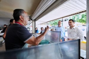 Imagen de Dignificamos la calidad de vida aquí en la colonia Presidentes: Felifer Macías 4